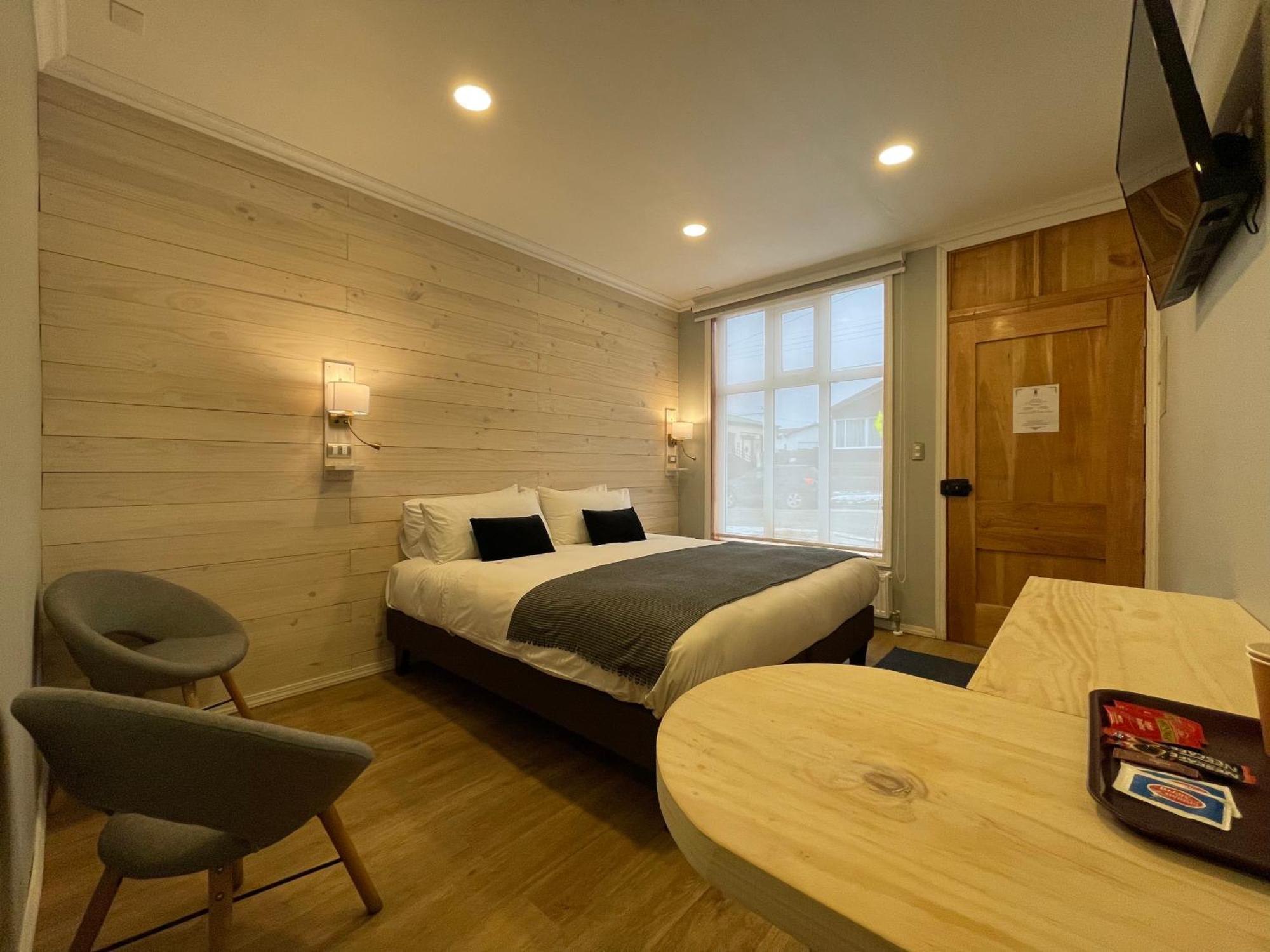 Hostal Boutique Puerta Roja Punta Arenas Buitenkant foto