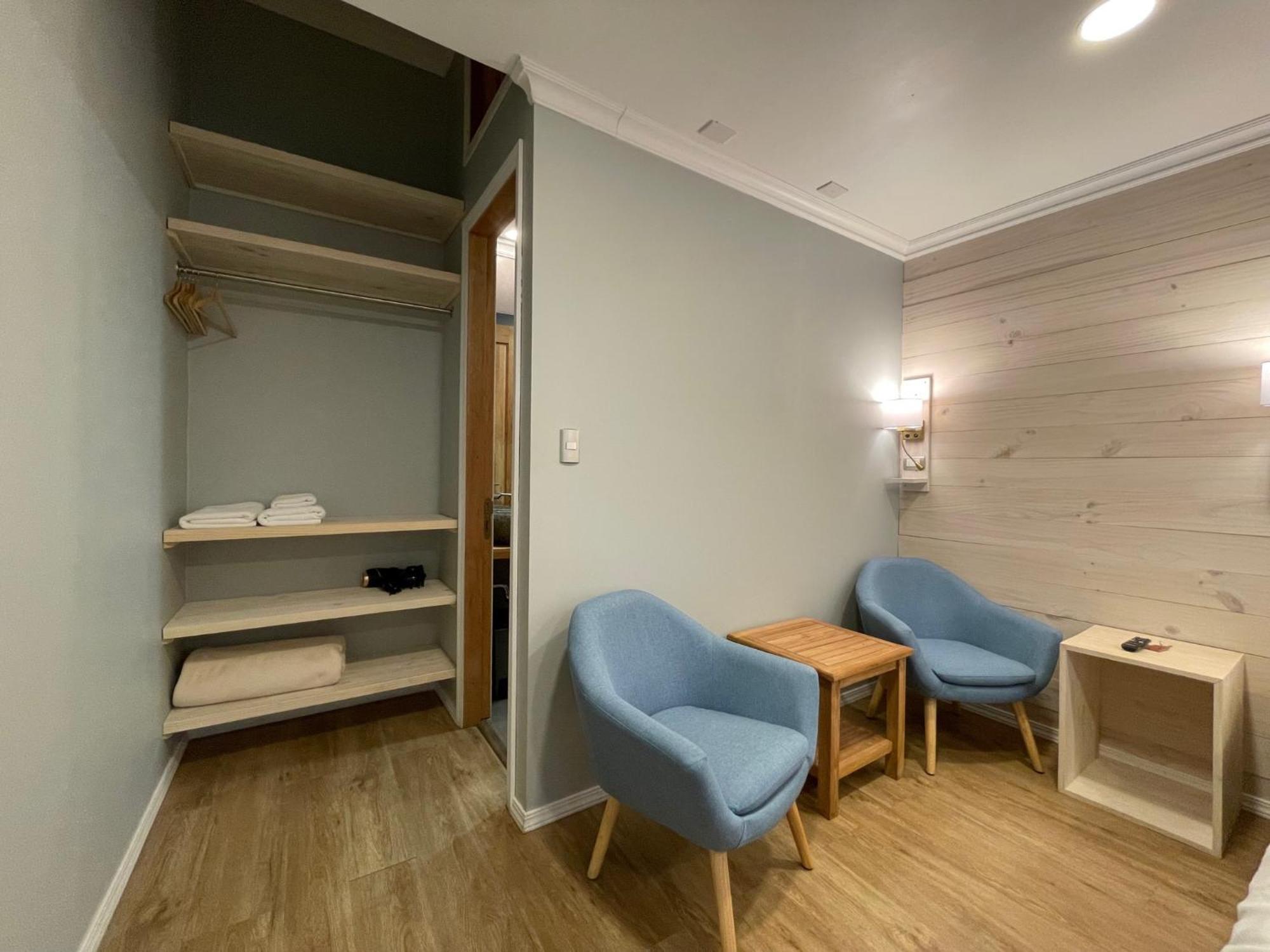 Hostal Boutique Puerta Roja Punta Arenas Buitenkant foto