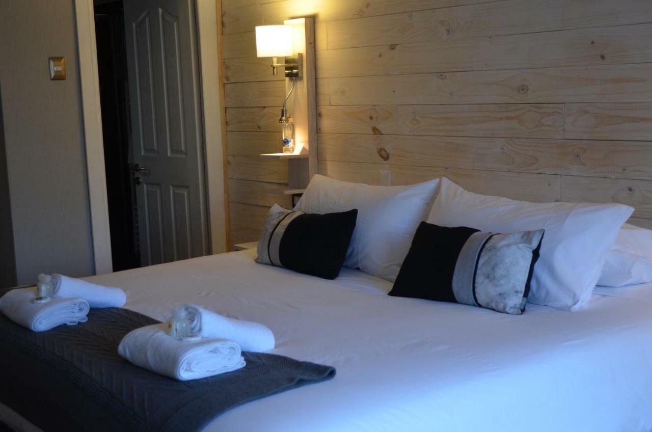 Hostal Boutique Puerta Roja Punta Arenas Buitenkant foto